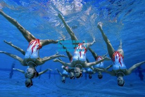 众星云集科莫湖畔！温格亨利故地重游，瓦拉内现身观战尤文激战