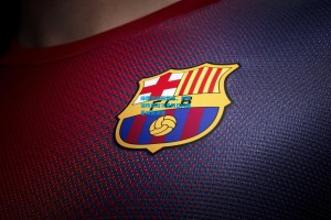 绿茵传承新篇章，利物浦传奇双子星同日闪耀曼城青训营