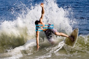 红牌风暴，德布劳内提前退场，曼城逆境击溃那不勒斯