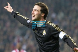 刘炜挂帅返疆迎战旧主 周琦哈达迪内线对决引瞩目 川疆大战悬念丛生